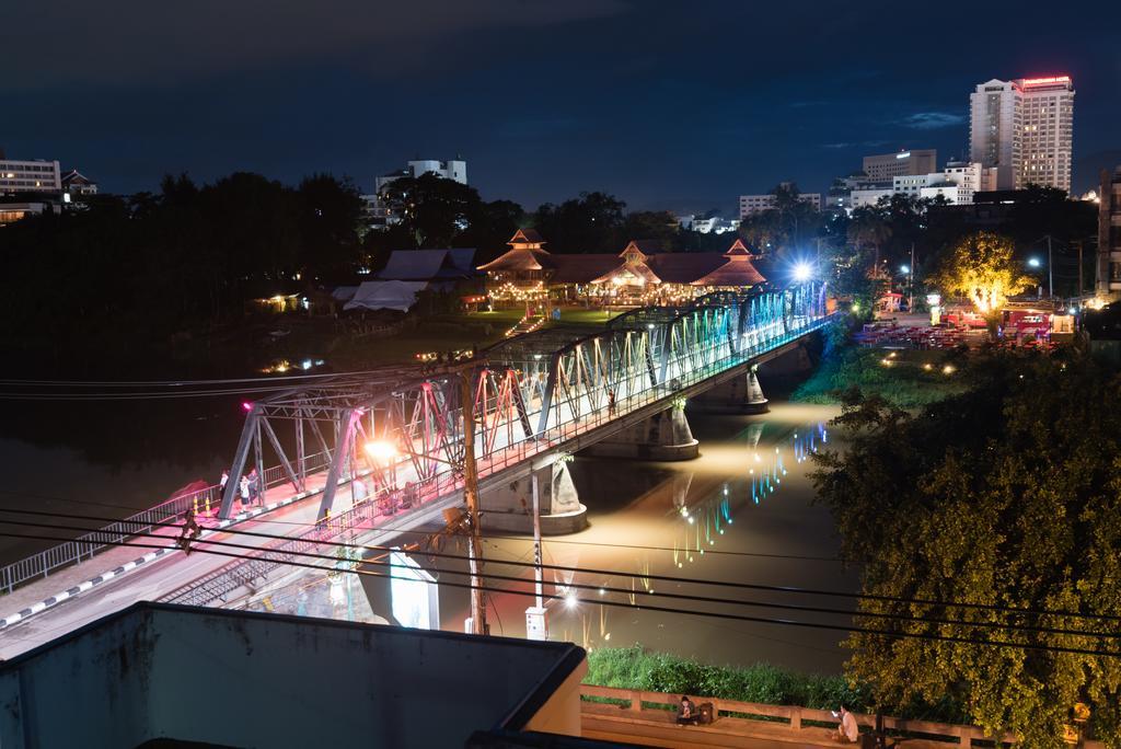 Riverside House Hotel Chiang Mai Exterior photo